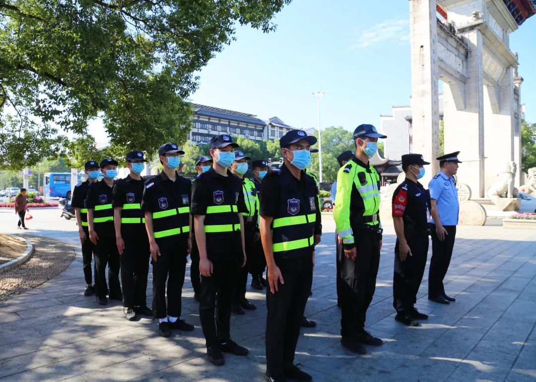 【国庆我在岗】躬逢盛事,共迎美好,南岳公安全力守护平安1_4099【国庆我在岗】躬逢盛事,共迎美好,南岳公安全力守护平安1