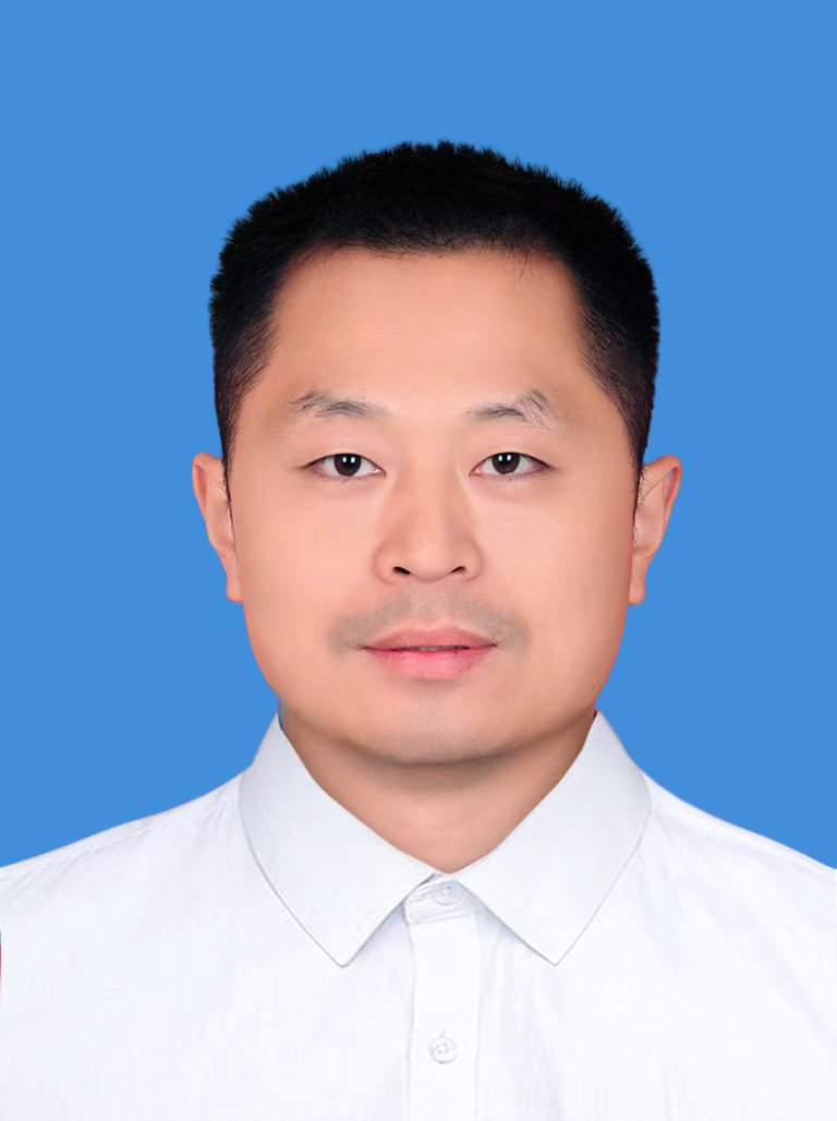 党组成员、副局长 于乐胜  