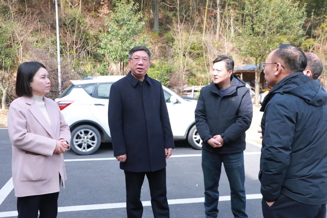 刘浪督导自然保护区内违规经营民宿问题整改工作