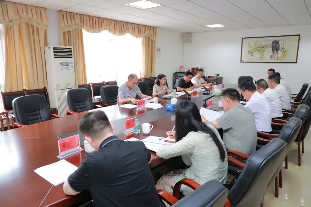 王慧敏到区委政法委、区委社会工作部调研