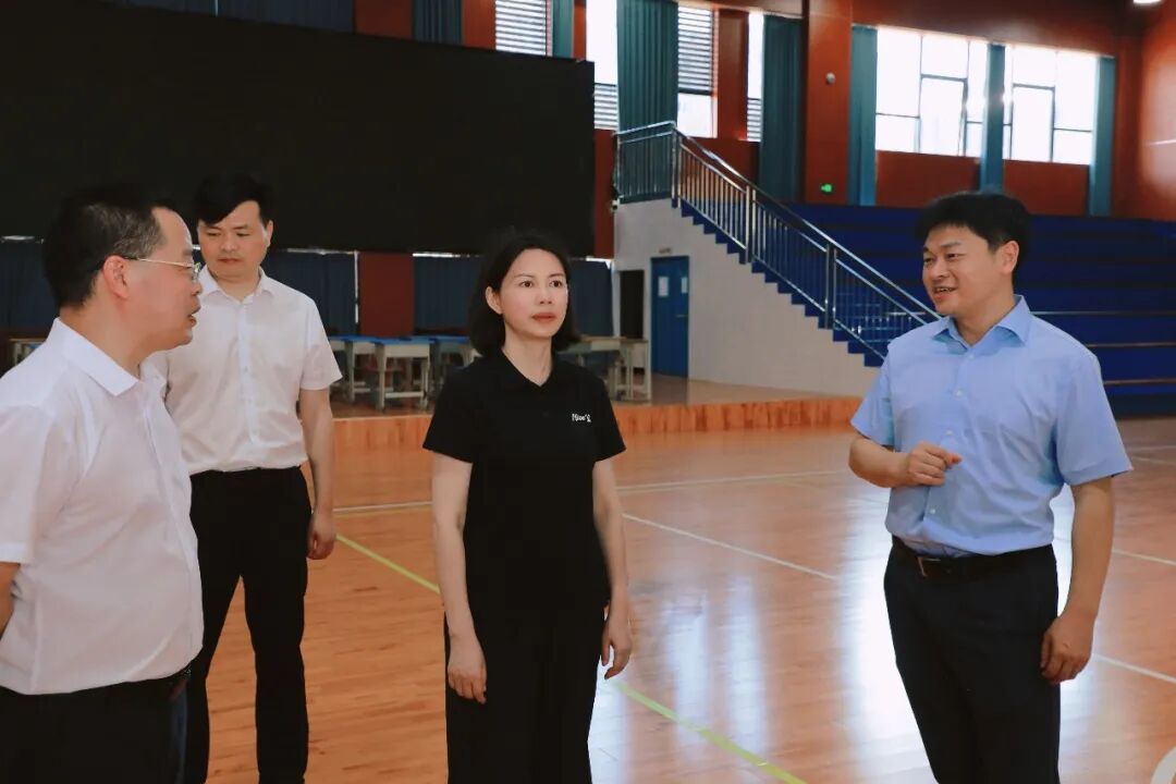 王慧敏调度全国青少年航天创新大赛（南部赛区）选拔赛筹备工作