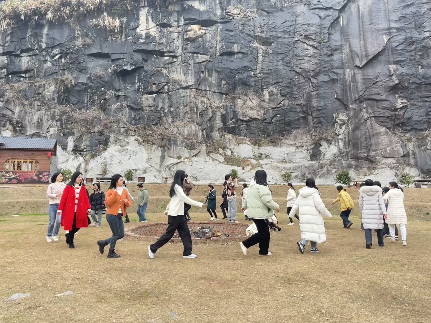 赴春天之约 绽巾帼芳华——祝融街道"三八"妇女节主题活动-南岳区人民