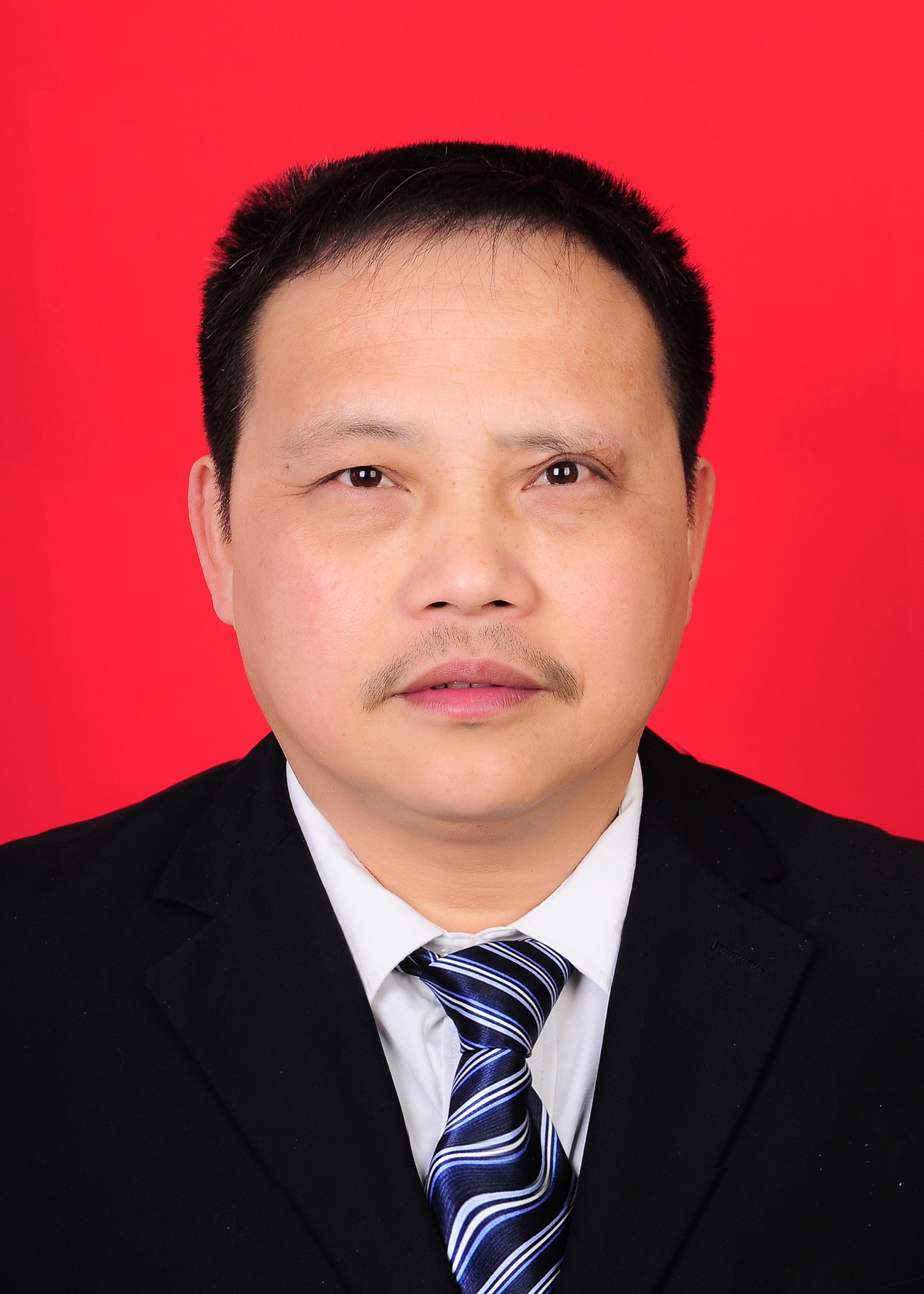 周明清